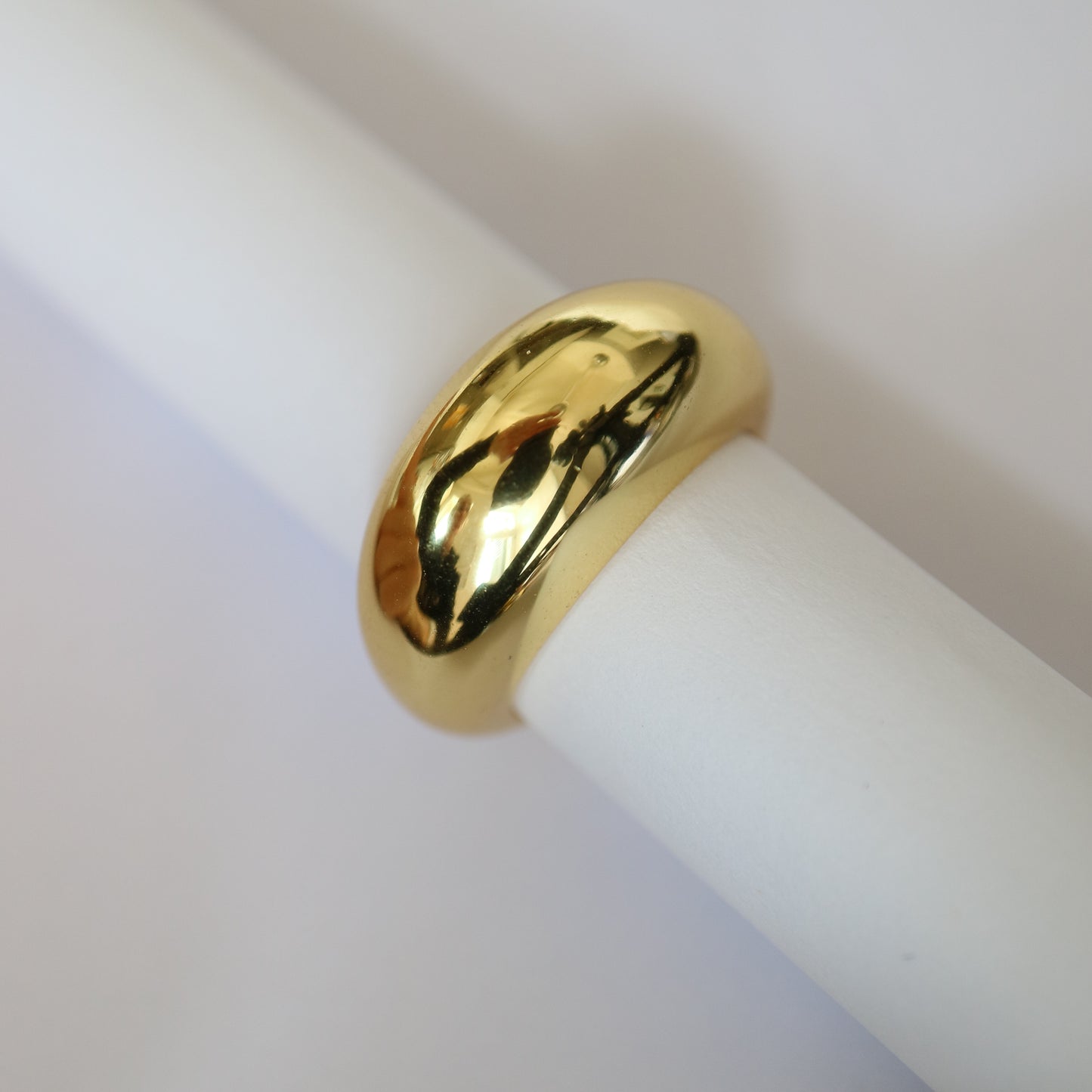 Bold Crescent Ring in gold