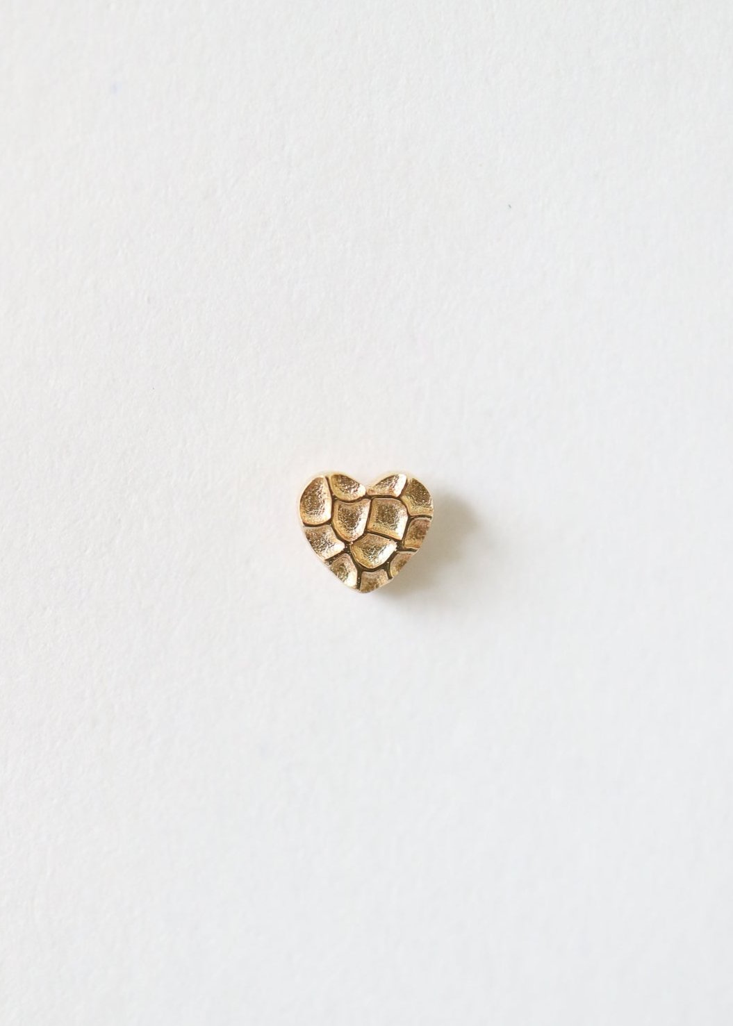 14ct gold Heart Conch Stud Piercing