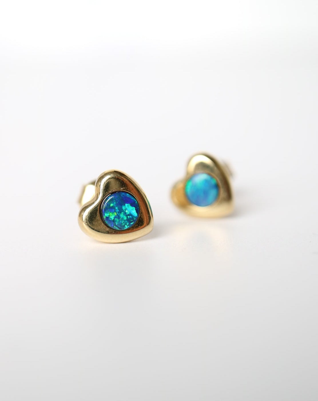 14ct gold and Australian Opal Heart Studs Earrings