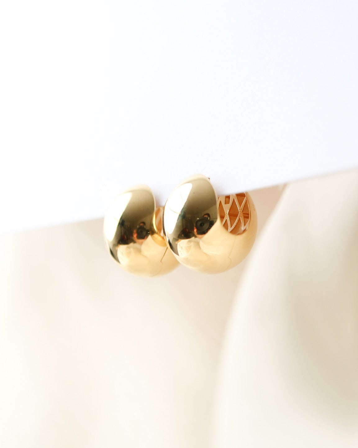 Orbit Hoops – Solid Gold Statement Earrings