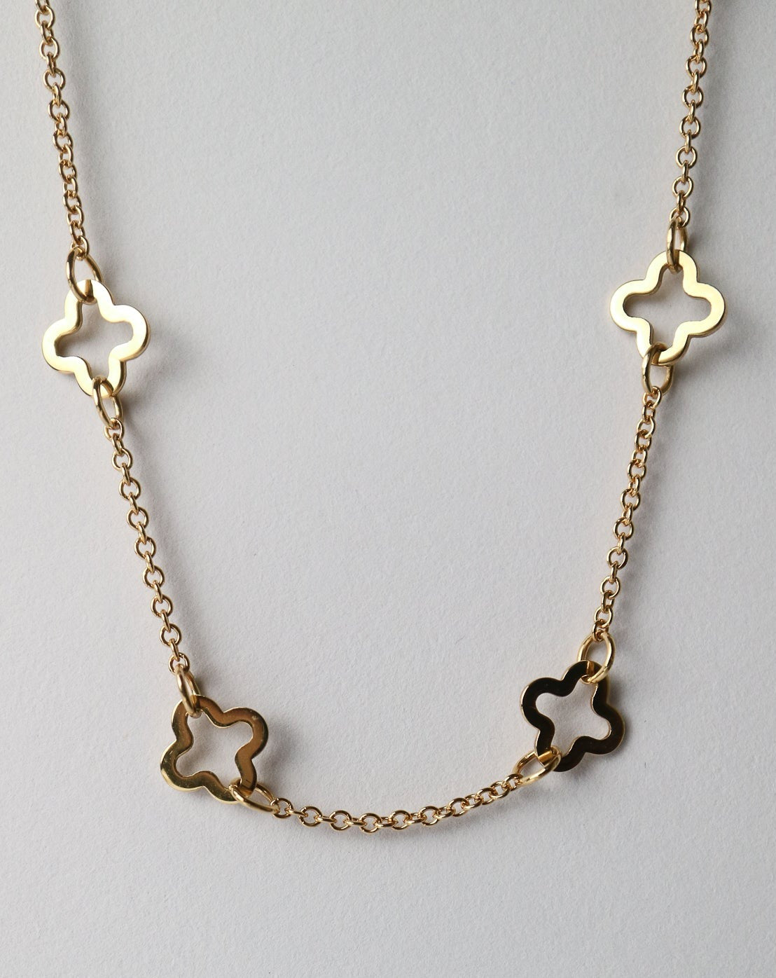 9ct gold clover link bracelet from Collective & Co jewellery store South Africa