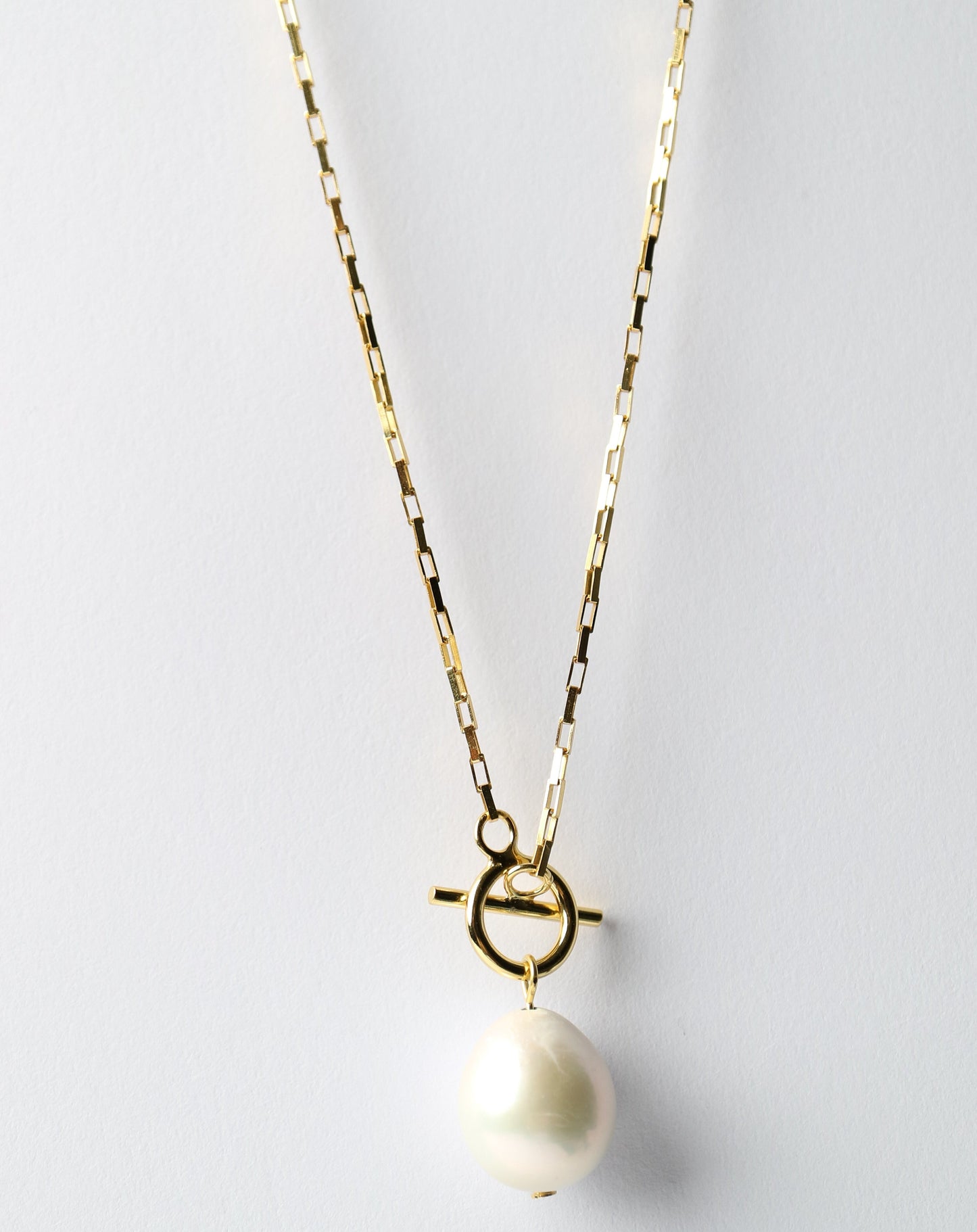 Pearl Toggle Necklace