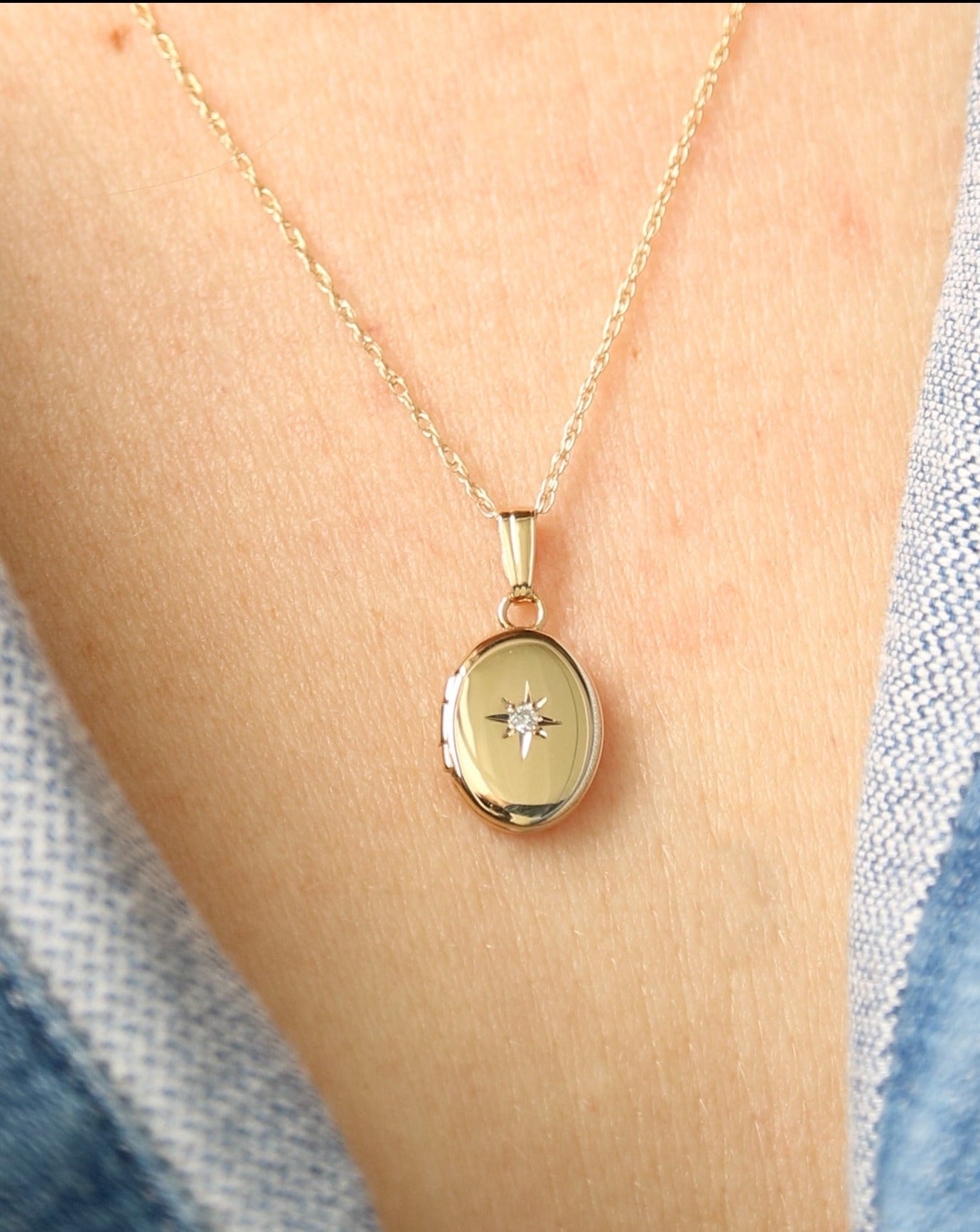Solid 14ct gold locket from La Kaiser Jewellery