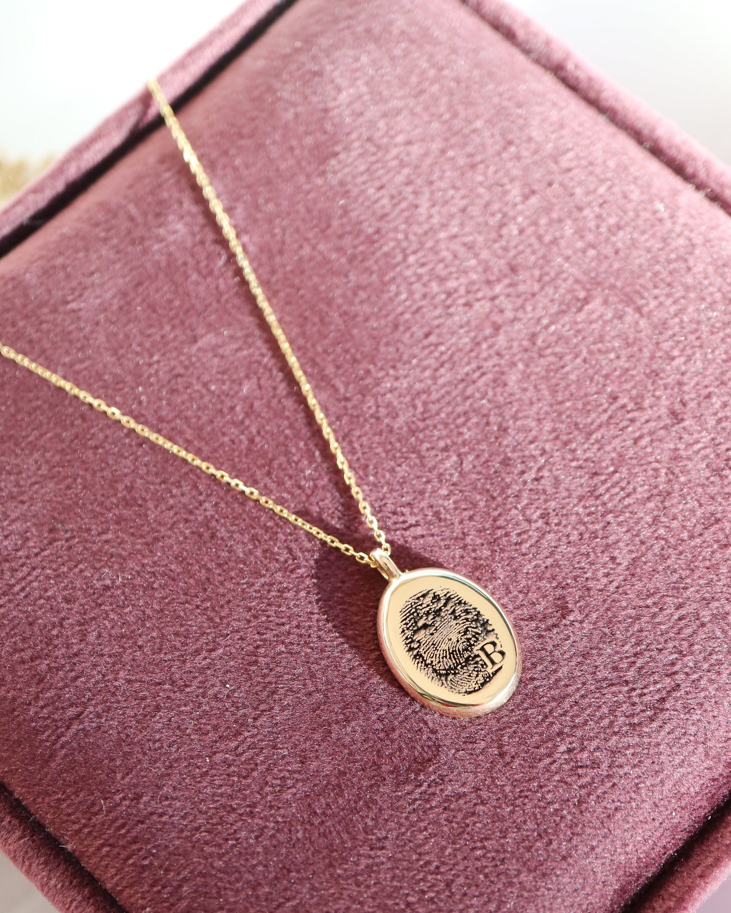 9kt gold Fingerprint Pendant on gold chain