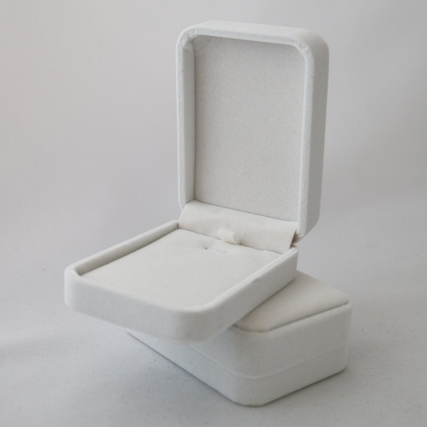 white velvet necklace box