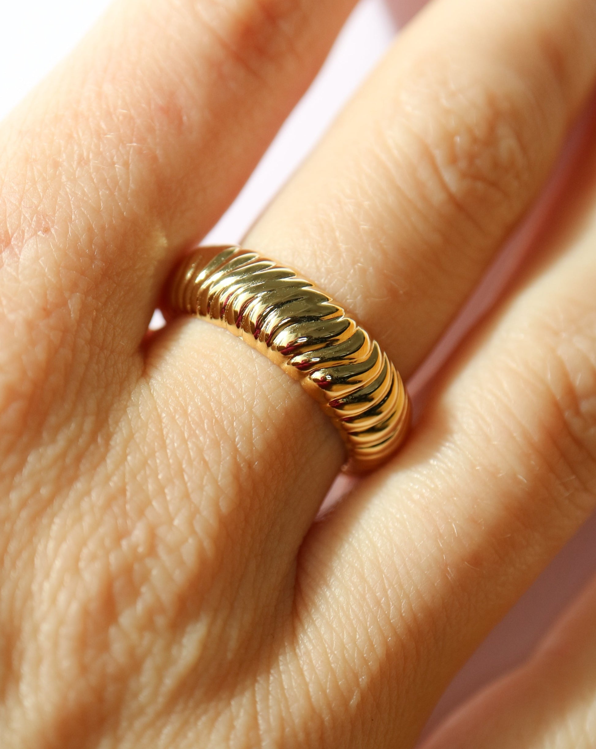 Solid sterling silver ring plated in 14kt gold