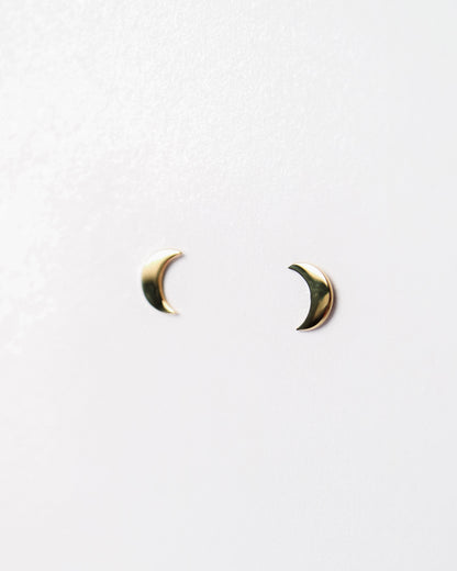 9kt Crescent Studs