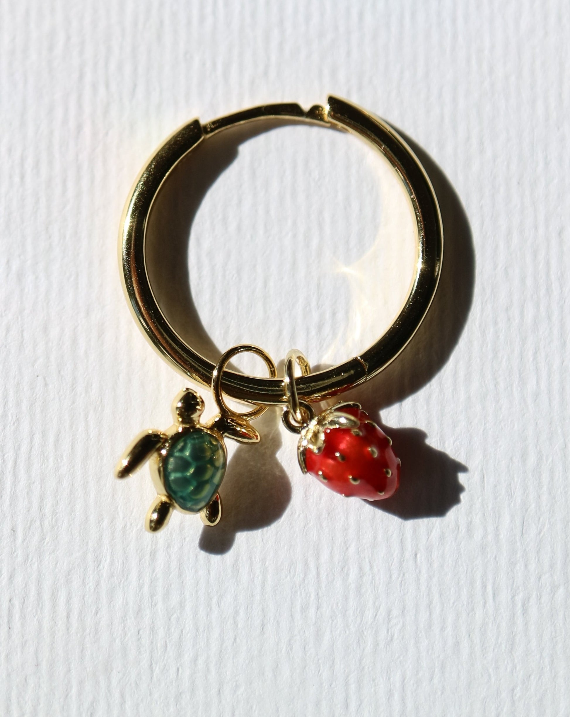 Strawberry Charm – Collective