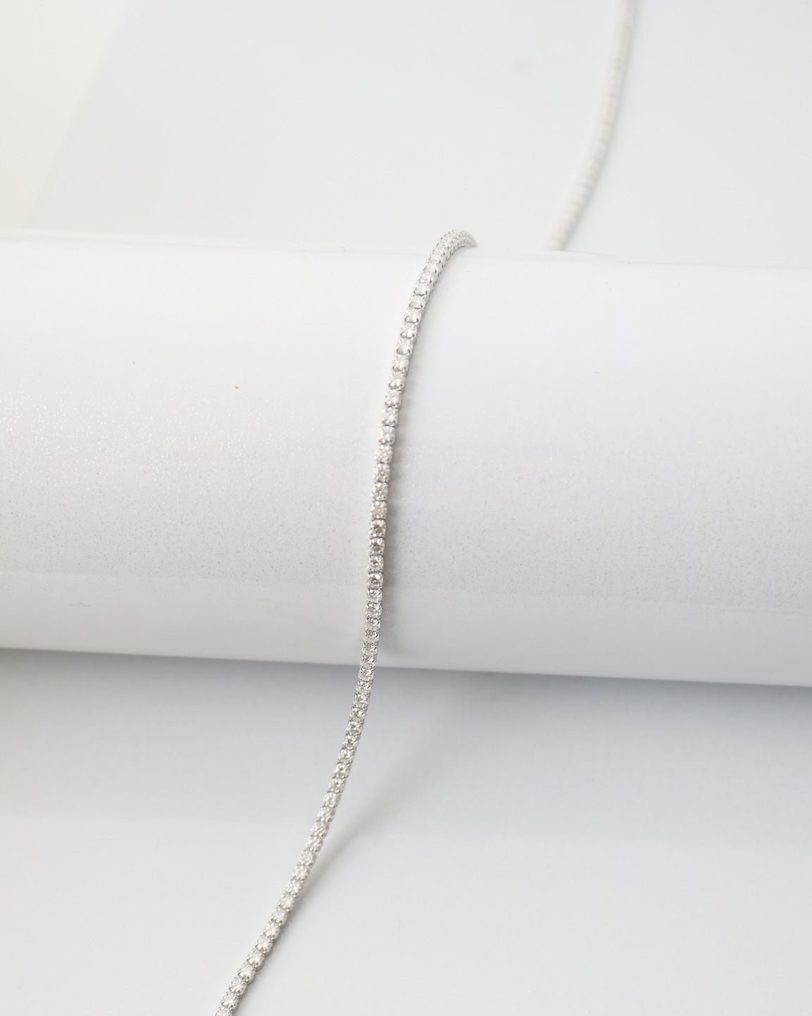 Luna Tennis Choker in S925 sterling silver featuring a row of brilliant moissanite stones