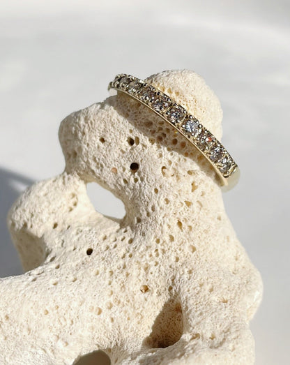 Collective & Co. 9ct gold and diamonds half eternity ring