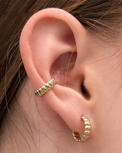 Groove Hoops earrings