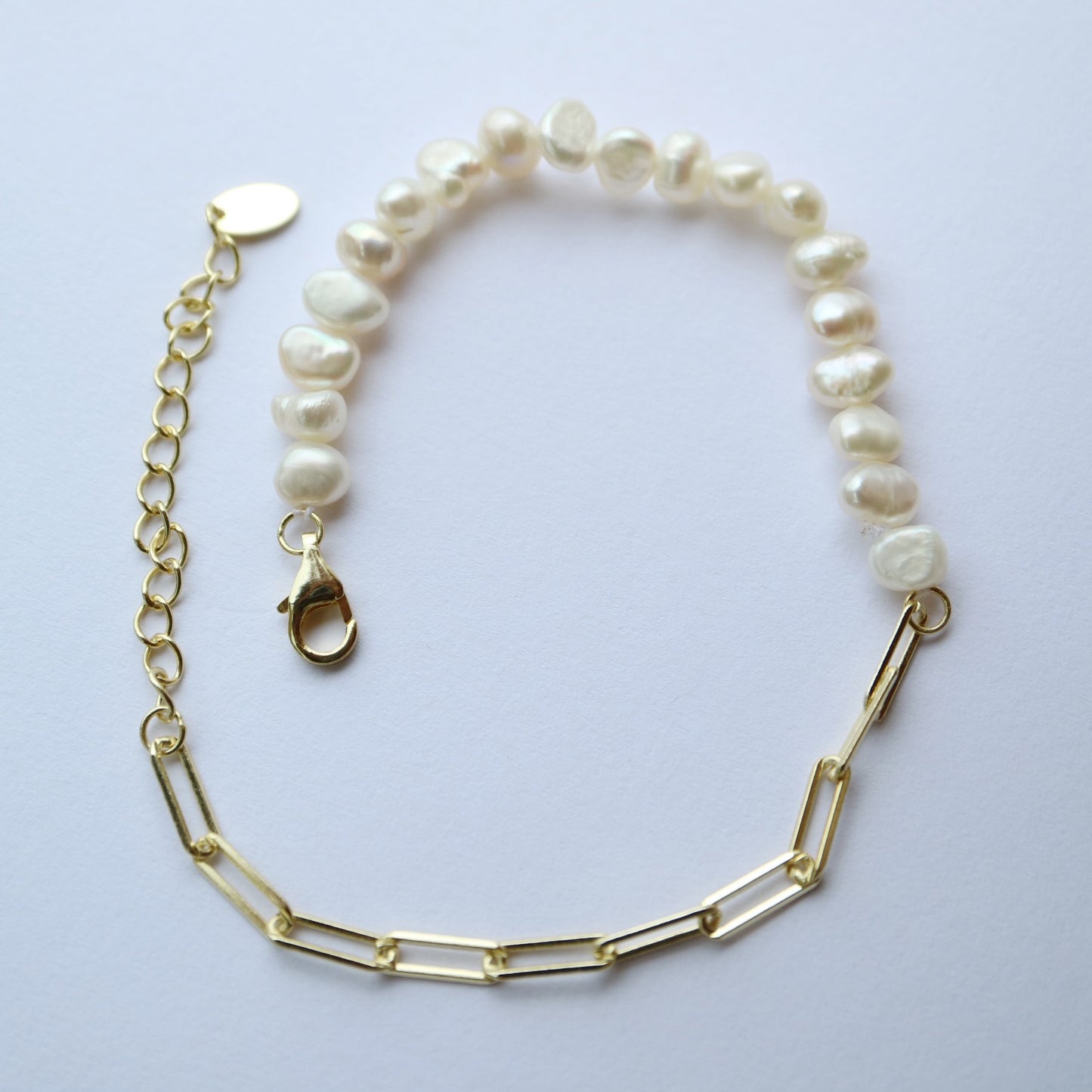 Pearl and gold paperclip bracelet