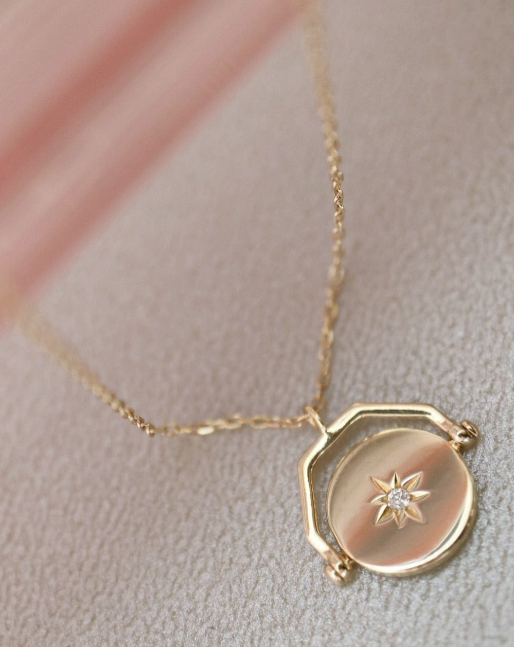 9ct gold and diamond Pendulum necklace