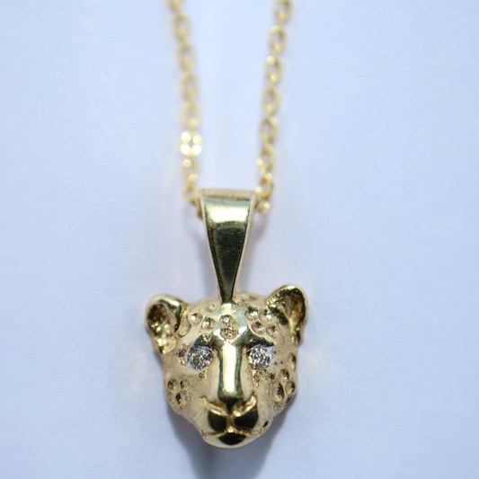 9kt gold Leopard head with diamonds and carnelian gemstones