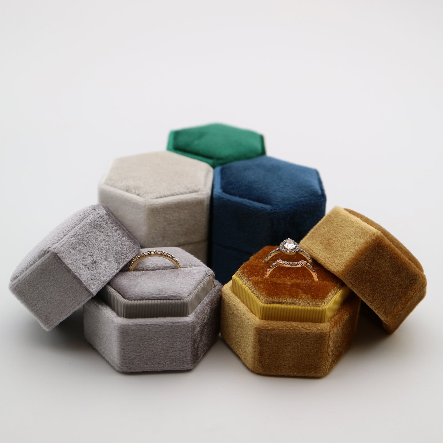 Luxury velvet ring boxes