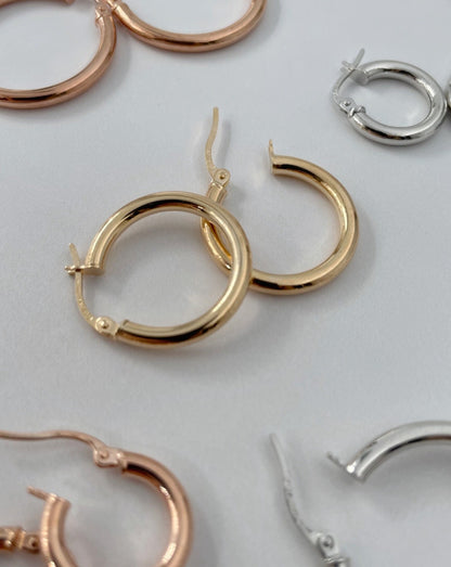 9ct gold Hoop Earrings in yellow gold, white gold, rose gold
